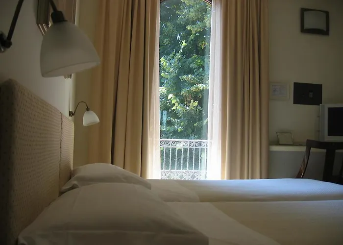 게스트하우스 Al Melograno - & Breakfast 4*