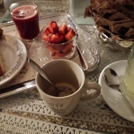 Al Melograno - & Breakfast Pensión 4*